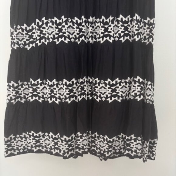 Roller Rabbit Embroidered Pamela Dress Size Large - Picture 4 of 6